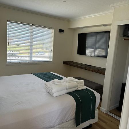 The Oceanfront Inn Shelter Cove Экстерьер фото